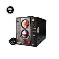 Régulateur de tension 600VA...