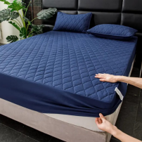 1 Protège-matelas + 2 taies...