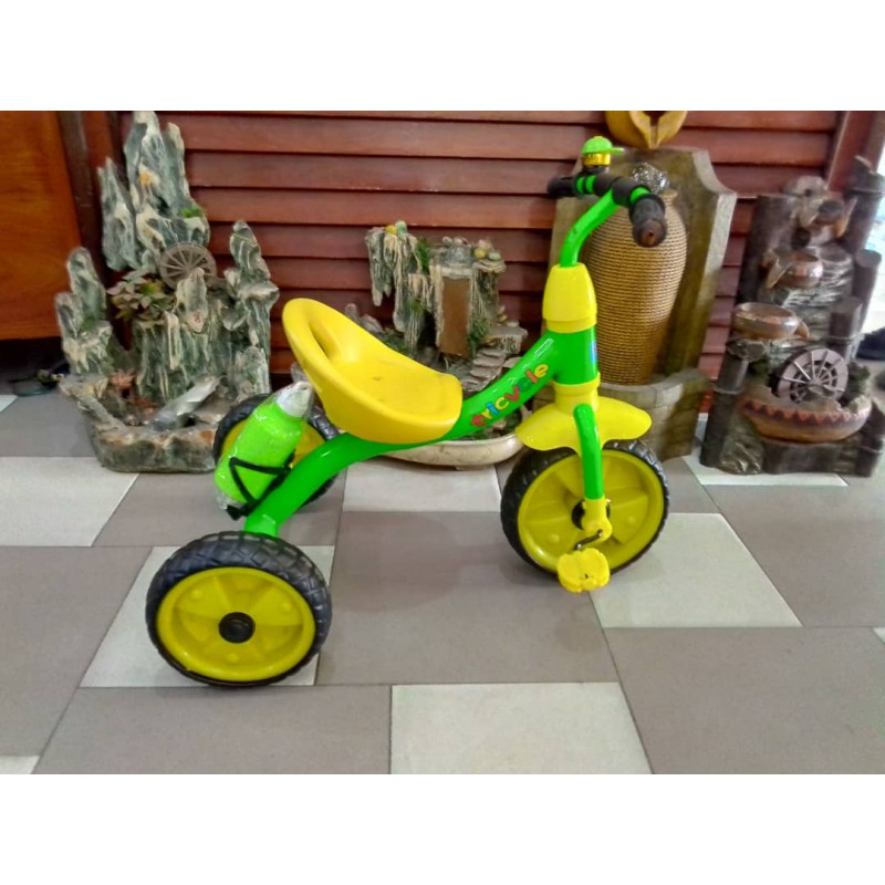 Tricycle à pédales pour enfants de 1 à 2 ans, 3 tout-petits